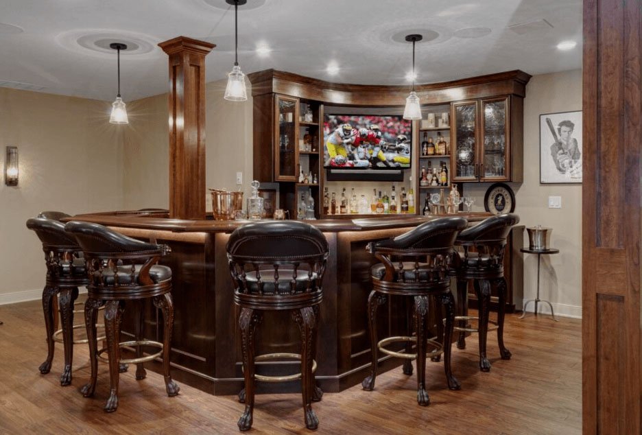 Factors to consider when choosing lining materials for a Sports Bars