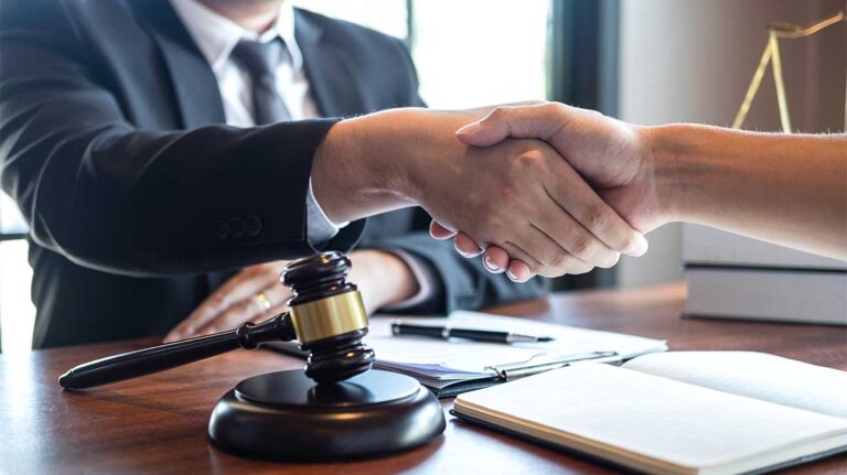 How Personal Injury and Criminal Defense Attorneys Support Your Legal Journey How Personal Injury and Criminal Defense Attorneys Support Your Legal Journey