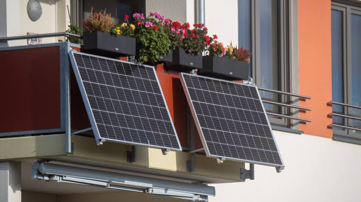 How Plug and Play Solar Systems Are Helping UK Apartment Tenants Cut Energy Bills
